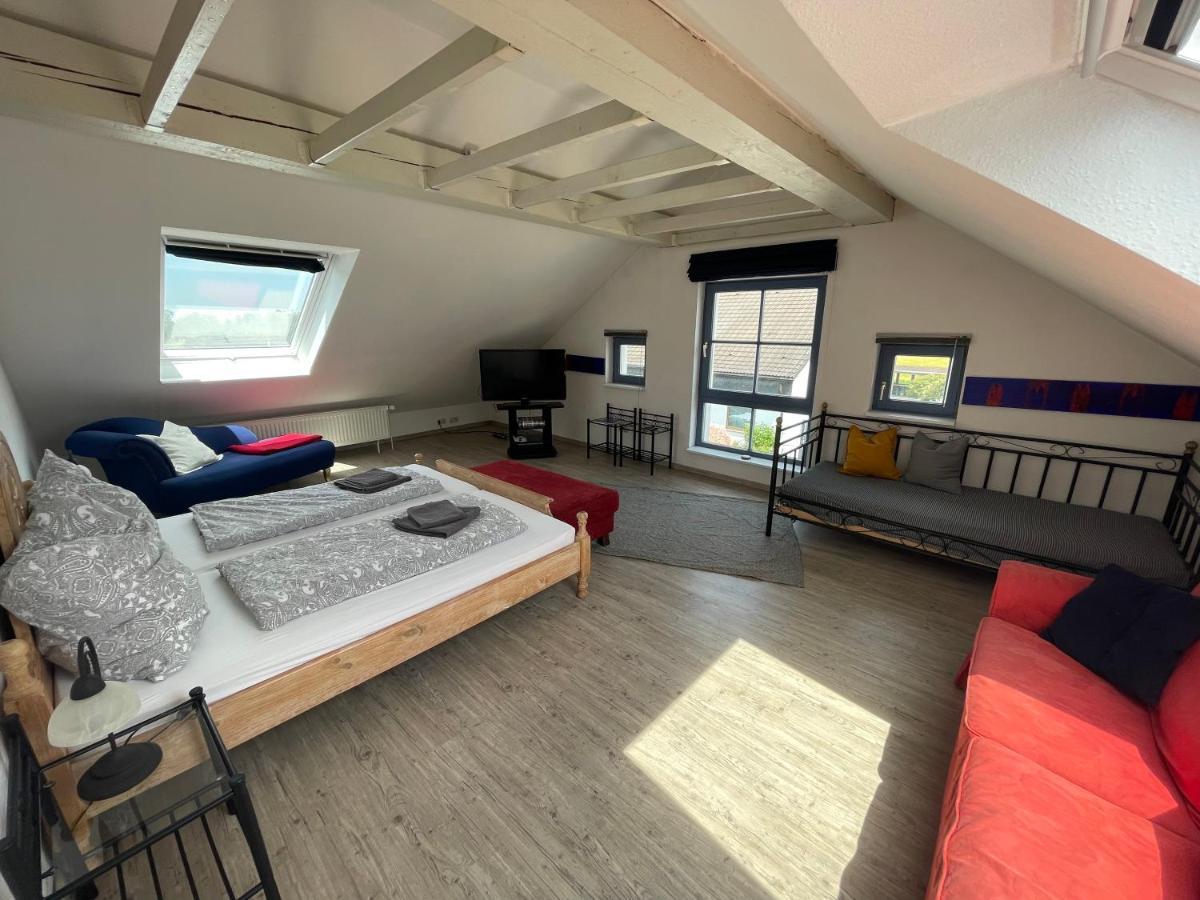 Ferienwohnung Kunst und Bergbauflair an der Ruhr - inklusive Netflix&Prime Bochum Exterior foto