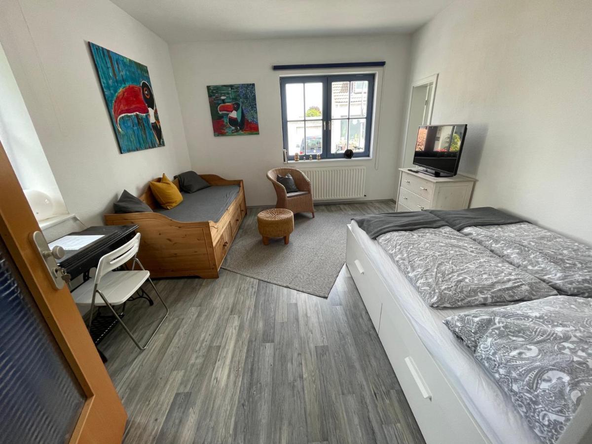 Ferienwohnung Kunst und Bergbauflair an der Ruhr - inklusive Netflix&Prime Bochum Exterior foto